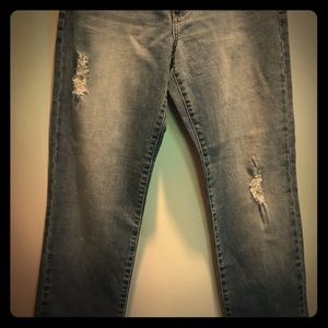 Catherine Boyfriend distressed Jeans
